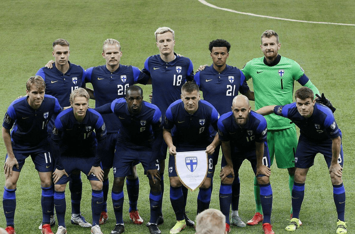 包含法国队风头无两，欧预赛一路狂飙的词条