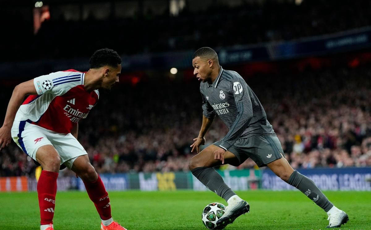 皇马全队合作默契，球员间默契无间支援的简单介绍