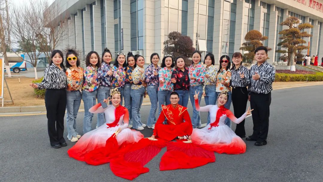 半岛体育登录入口-星光璀璨的球员在比赛中放异彩