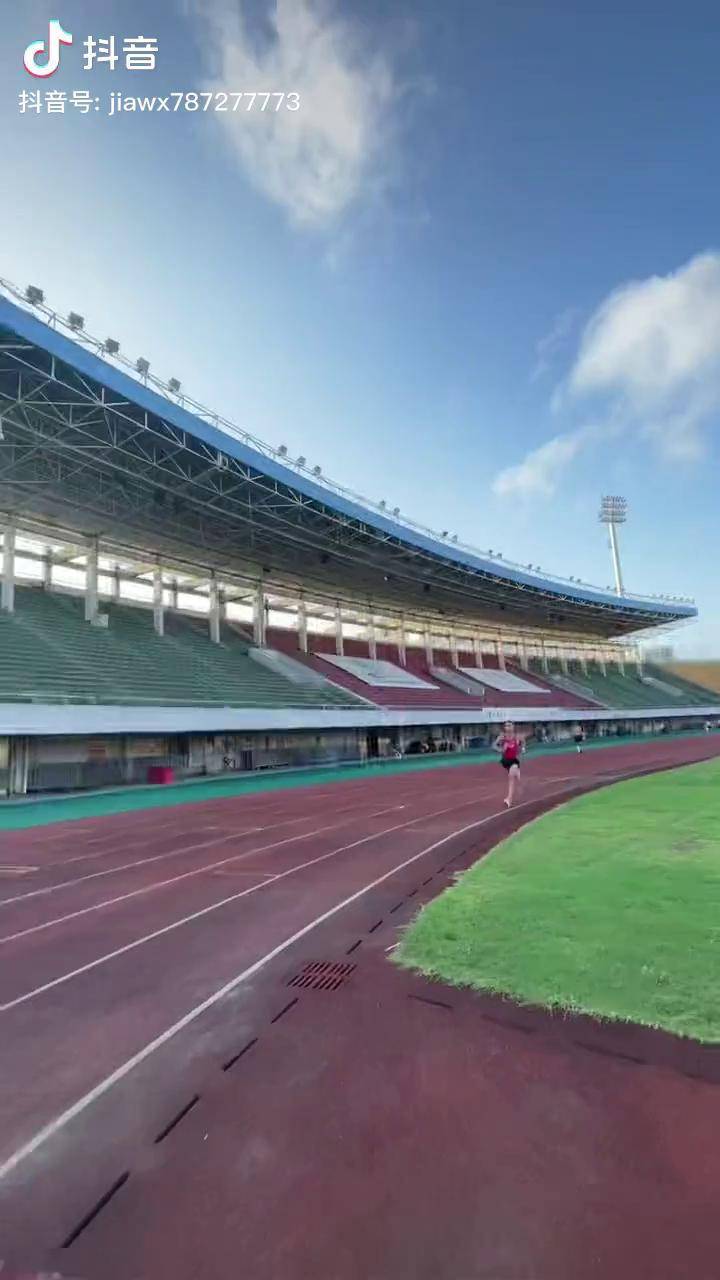 半岛体育官网app-陕西队连胜摆脱困境，全队热情奔跑