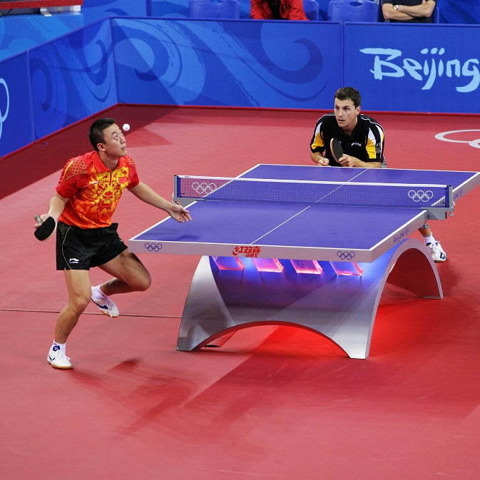 半岛体育地址-乒乓球选拔赛选手对决激烈，实力对抗