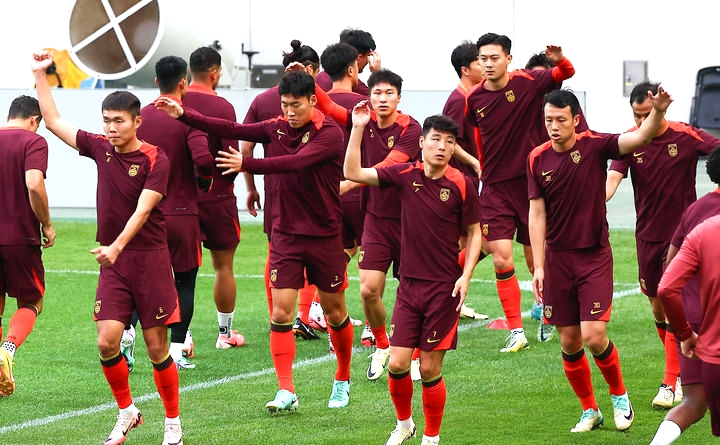 半岛体育网址-科威特队意志坚定，成功晋级下一轮