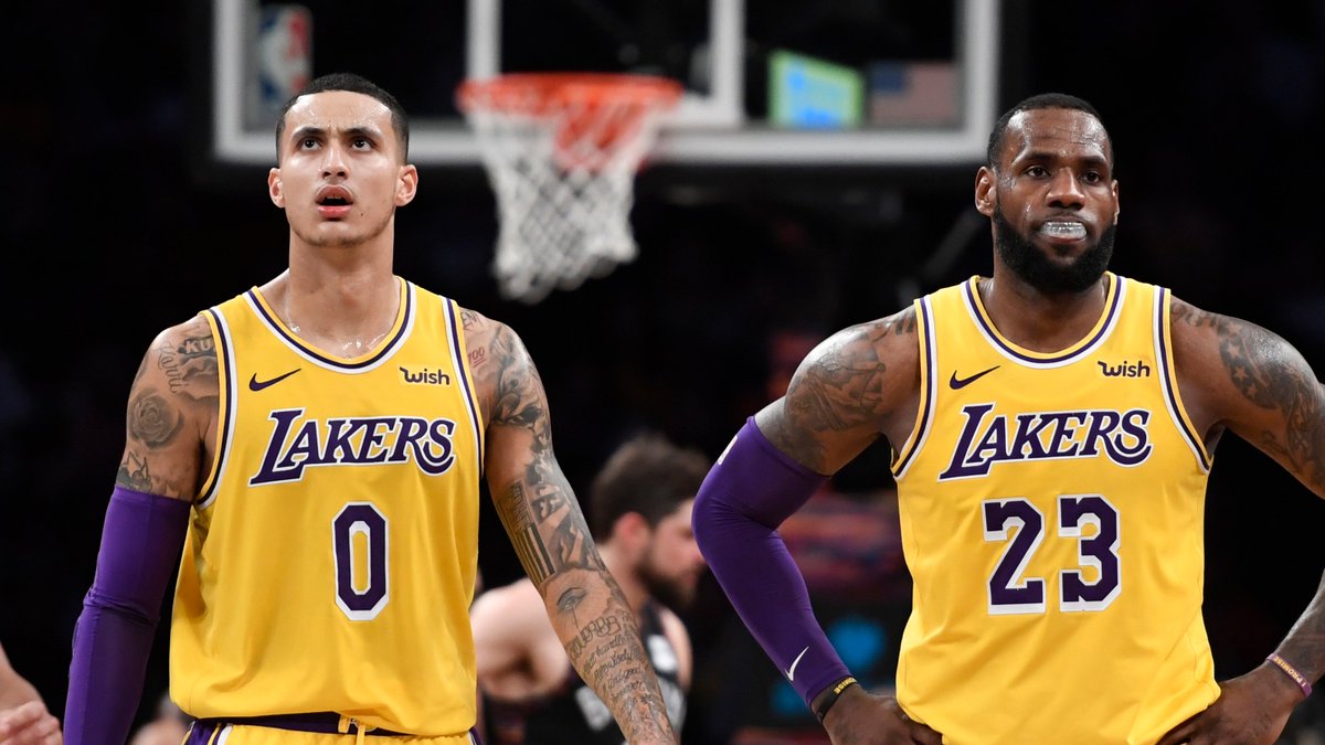 包含湖人队处境不佳，球员集体振作期待翻盘的词条