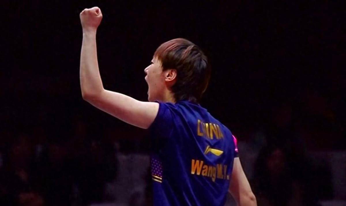 半岛体育app-热门选手意外失利，赛场上悬念不断的简单介绍