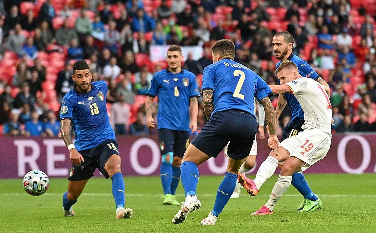 半岛体育视频-关于那不勒斯队主场发挥不佳，遭遇两连败局面的信息