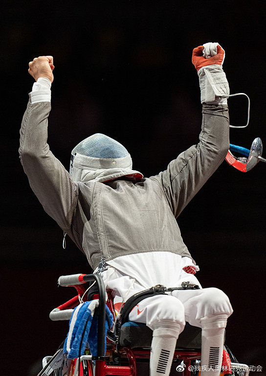 委内瑞拉击剑选手表现出色夺金的简单介绍