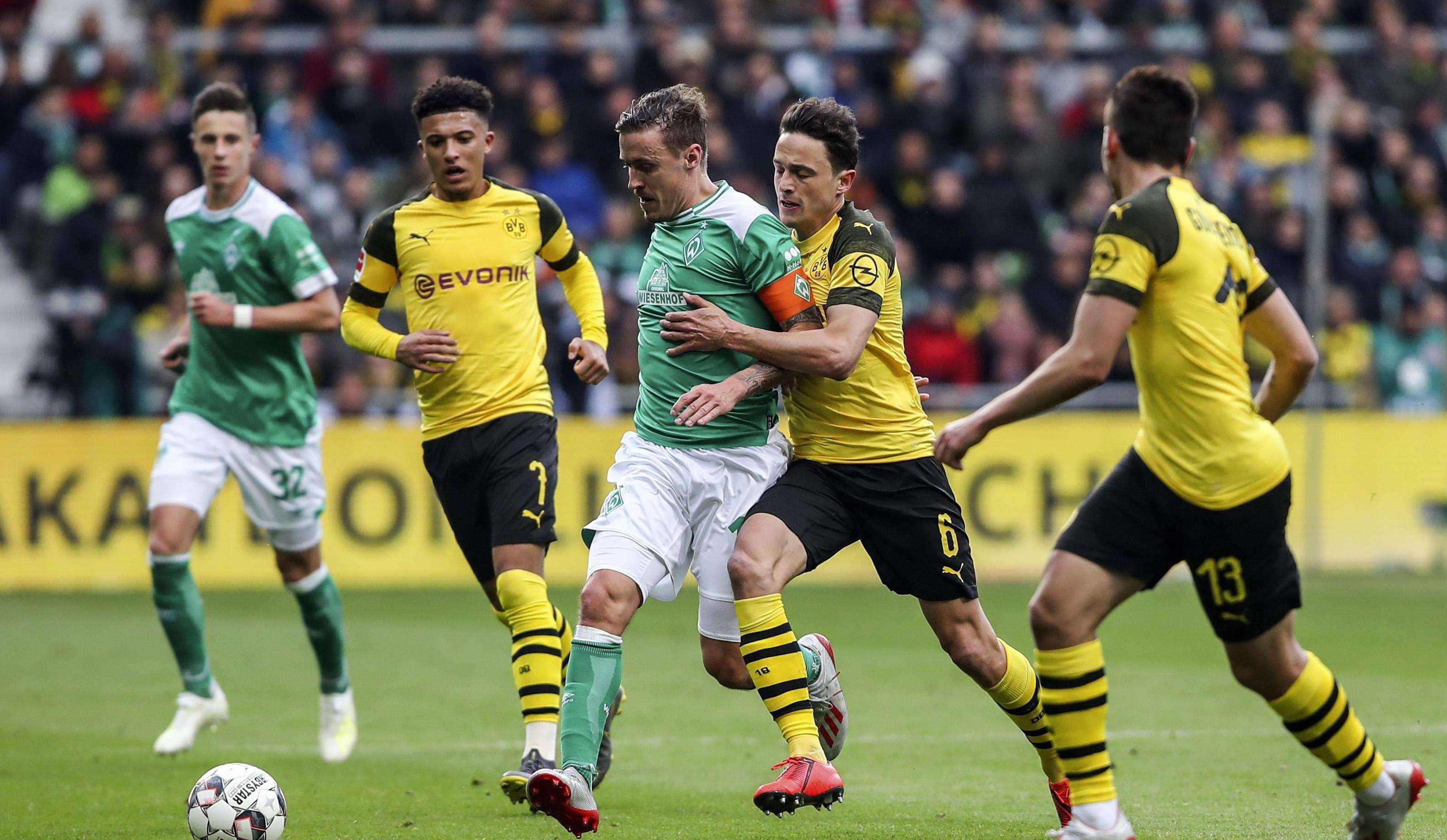 关于沃尔夫斯堡主场大胜，再现强队风采，稳坐积分榜榜首的信息